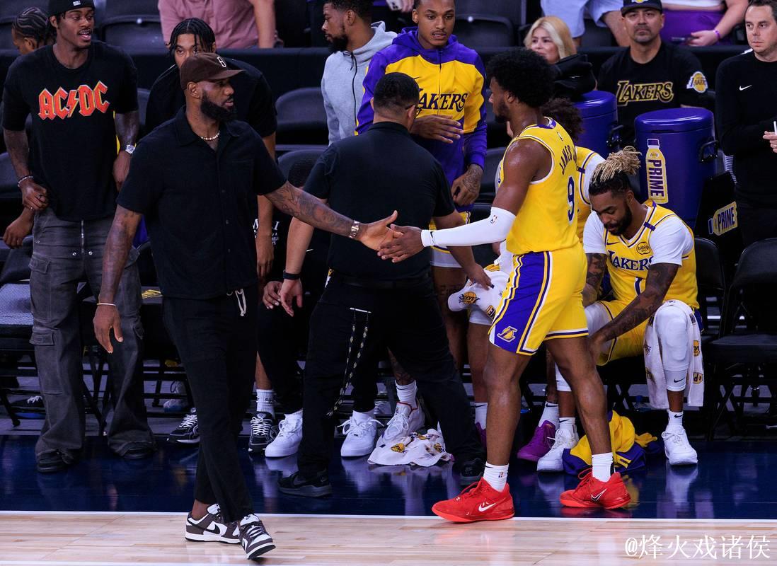 浓眉36+16詹皇16分 湖人击败森林狼迎赛季首胜